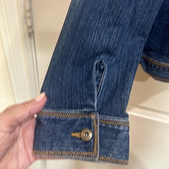 Susan Bristol Jean jacket with embroidered flowers. Great condition. - Picture 6 of 6